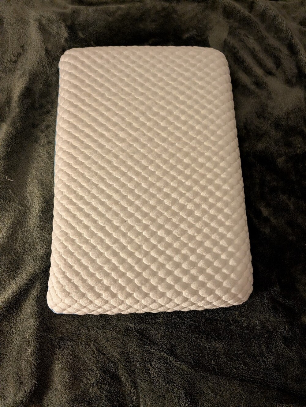 Cooling Pillow - Picture 2 of 4
